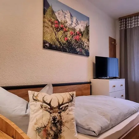 Waldhotel Am Turm Apartment Burgholz