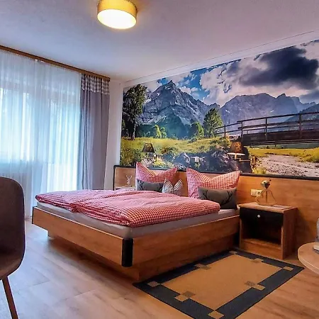 Waldhotel Am Turm Apartment