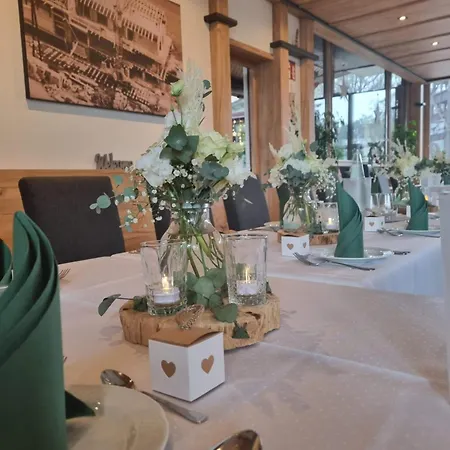 شقة Waldhotel Am Turm 3*