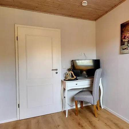 Waldhotel Am Turm Apartment Burgholz