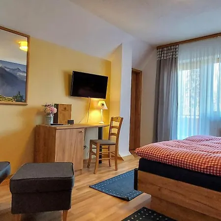 Waldhotel Am Turm 3*