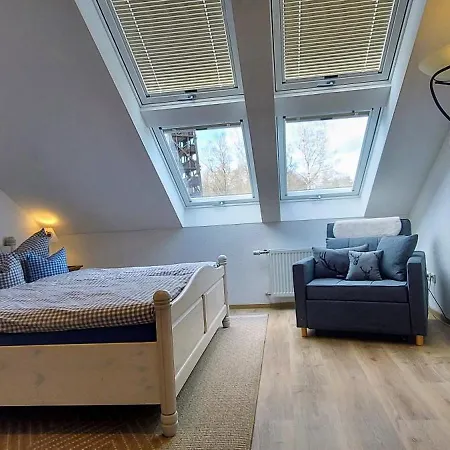Waldhotel Am Turm شقة